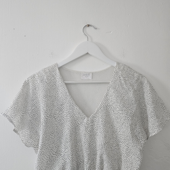 Sienna Sky Elegant White Midi Dress - Picture 7 of 11